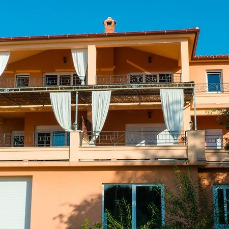 Apartments Villa Kristina Supetarska Draga Εξωτερικό φωτογραφία