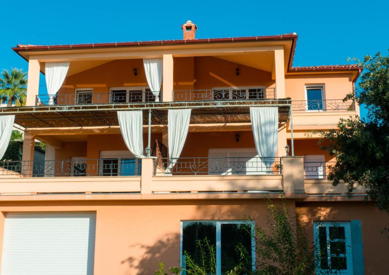 Apartments Villa Kristina Supetarska Draga Εξωτερικό φωτογραφία