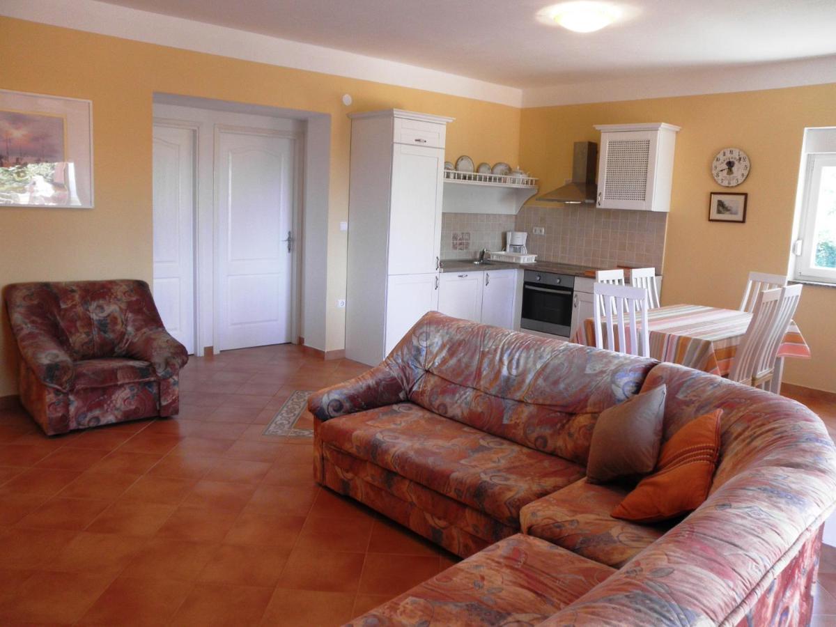 Apartments Villa Kristina Supetarska Draga Εξωτερικό φωτογραφία