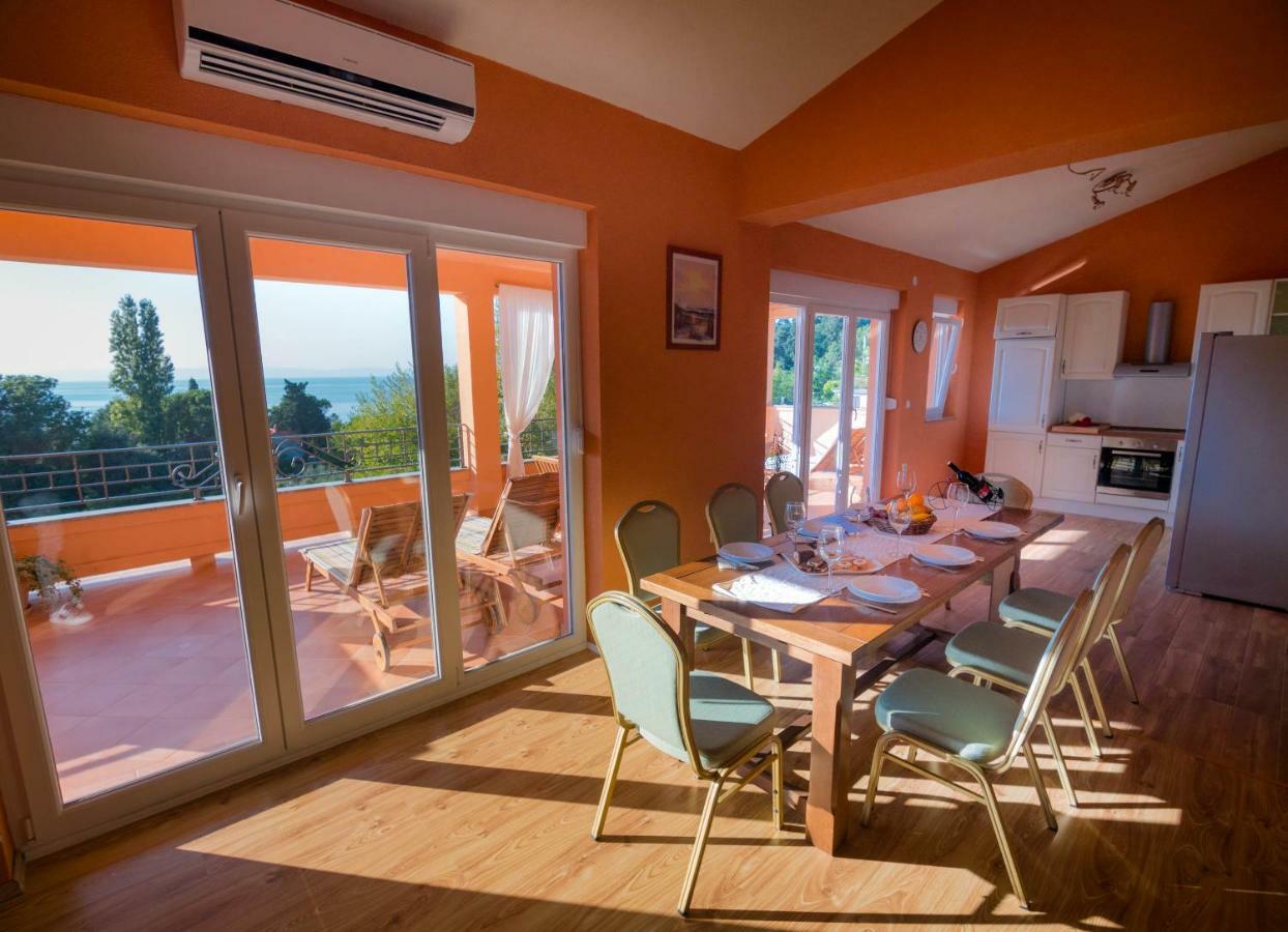 Apartments Villa Kristina Supetarska Draga Εξωτερικό φωτογραφία