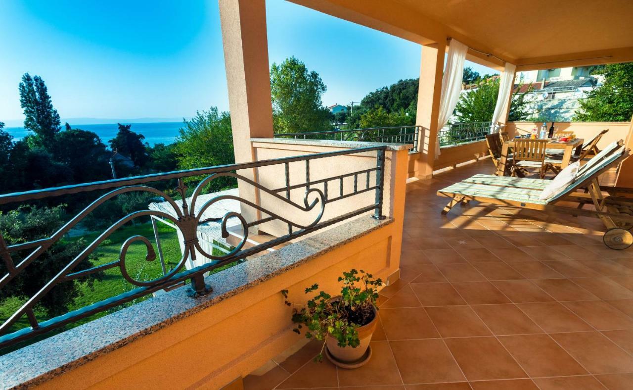 Apartments Villa Kristina Supetarska Draga Εξωτερικό φωτογραφία