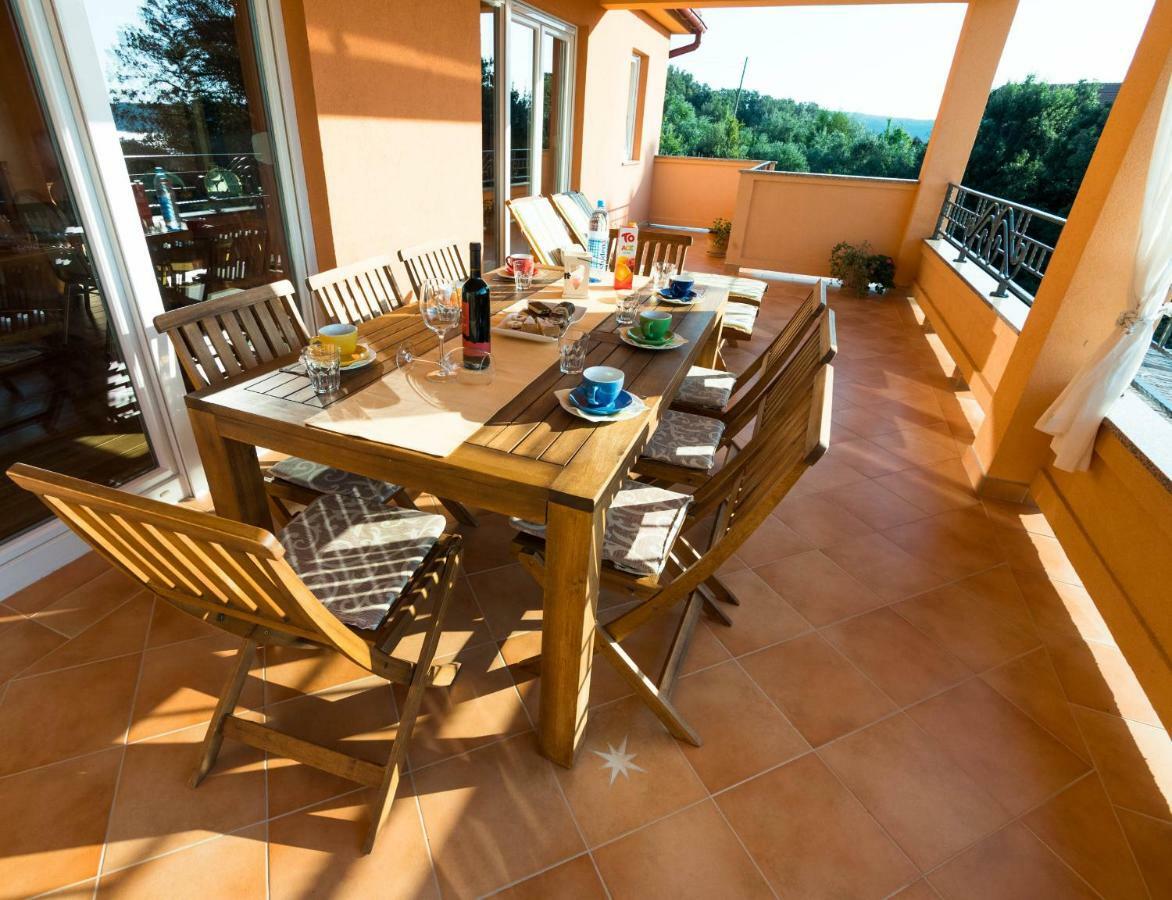 Apartments Villa Kristina Supetarska Draga Εξωτερικό φωτογραφία